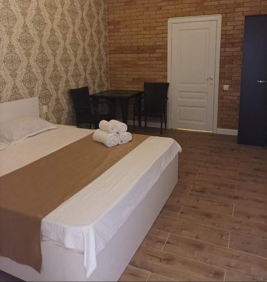 Riverside Boutique Hotel アルマトイ エクステリア 写真
