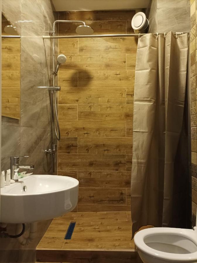 Riverside Boutique Hotel アルマトイ エクステリア 写真